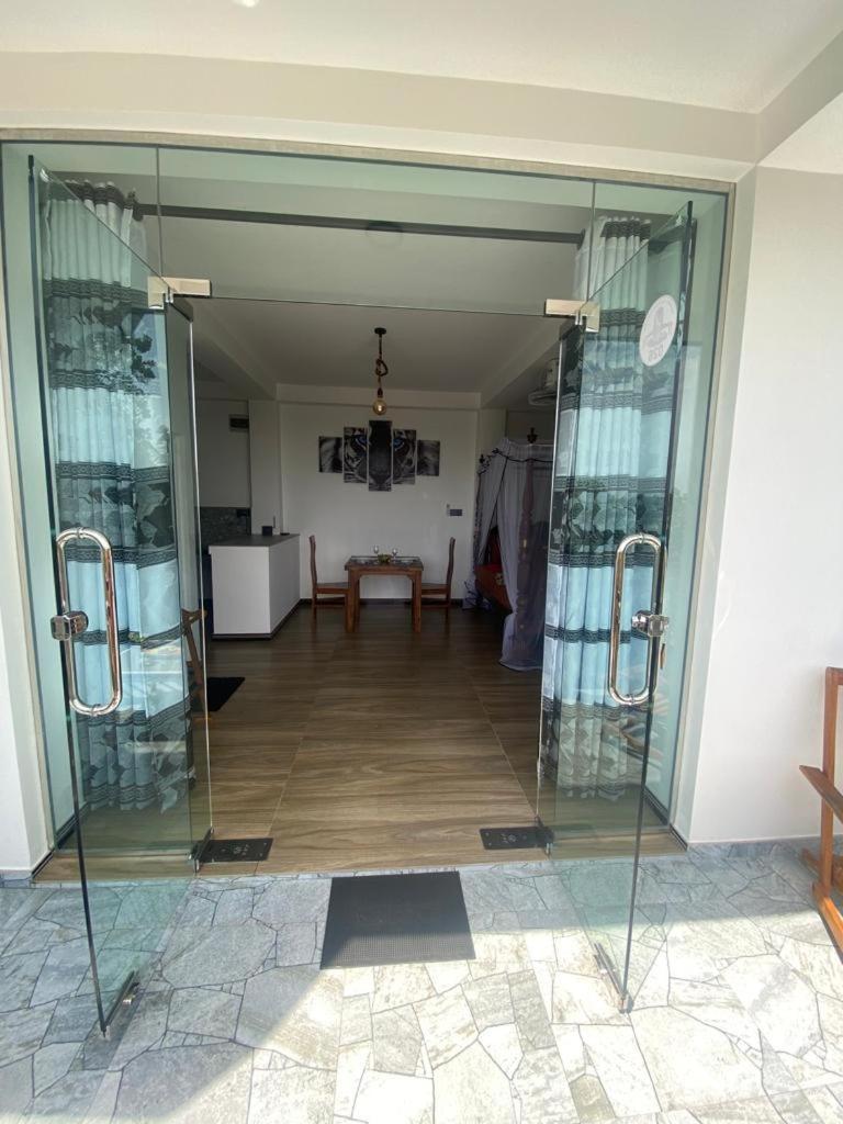 Secret Garden Hotel Хіккадува Екстер'єр фото